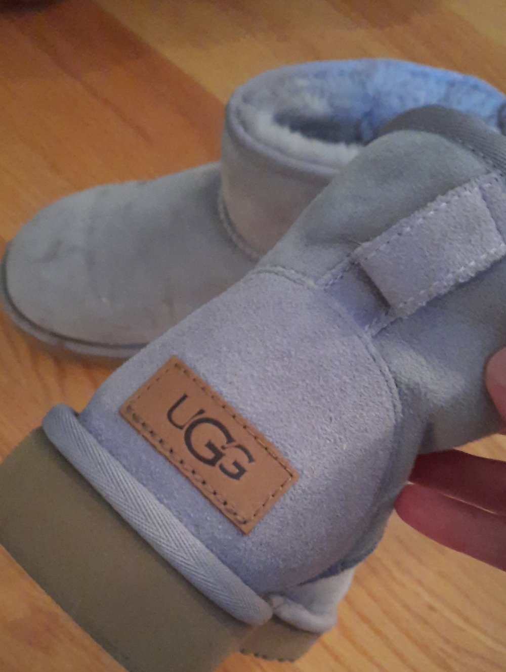 UGG 7 Lavendar Suede Shearling Boot Womens Size 7 Light Purple Low Ankle Boots